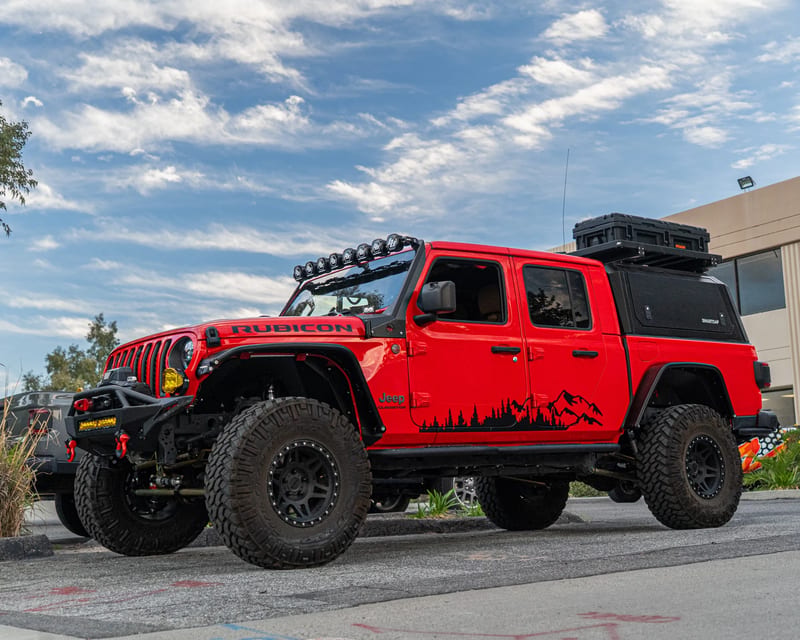 Red Gladiator · overland setup